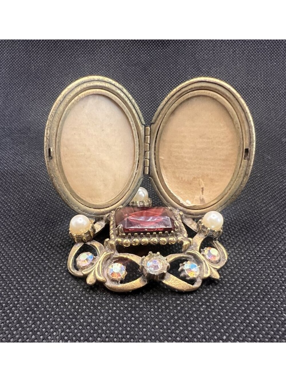 Vintage Florenza Gold Tone Crystal Faux Pearl Miniature Locket Picture Frame